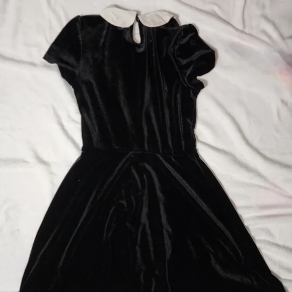 Wednesday Addams dress - Picture 2 of 4